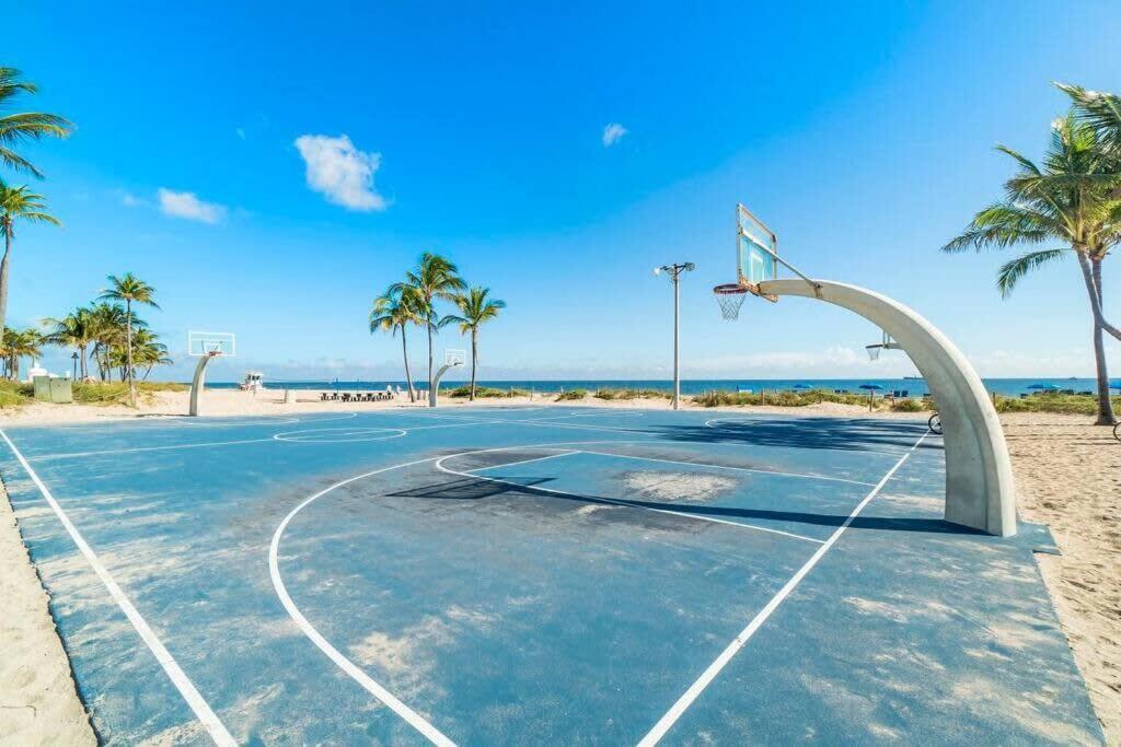 Walk To Las Olas Banyan Room Palm Paradise Inn Fort Lauderdale Buitenkant foto